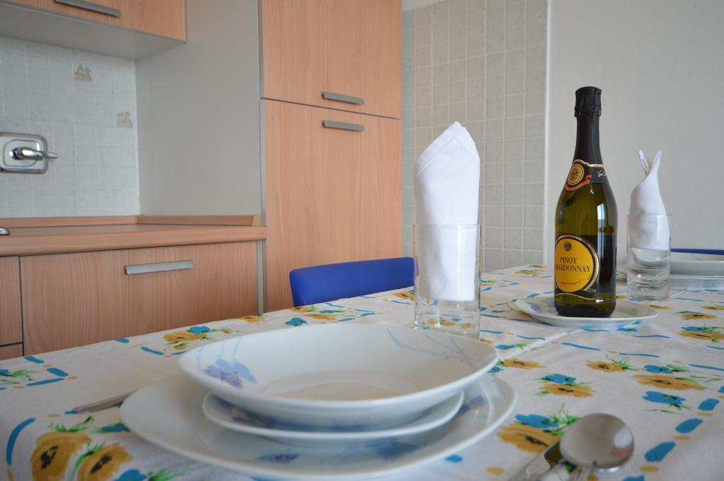 Riva Mare Apartment Рива-Лигуре Экстерьер фото